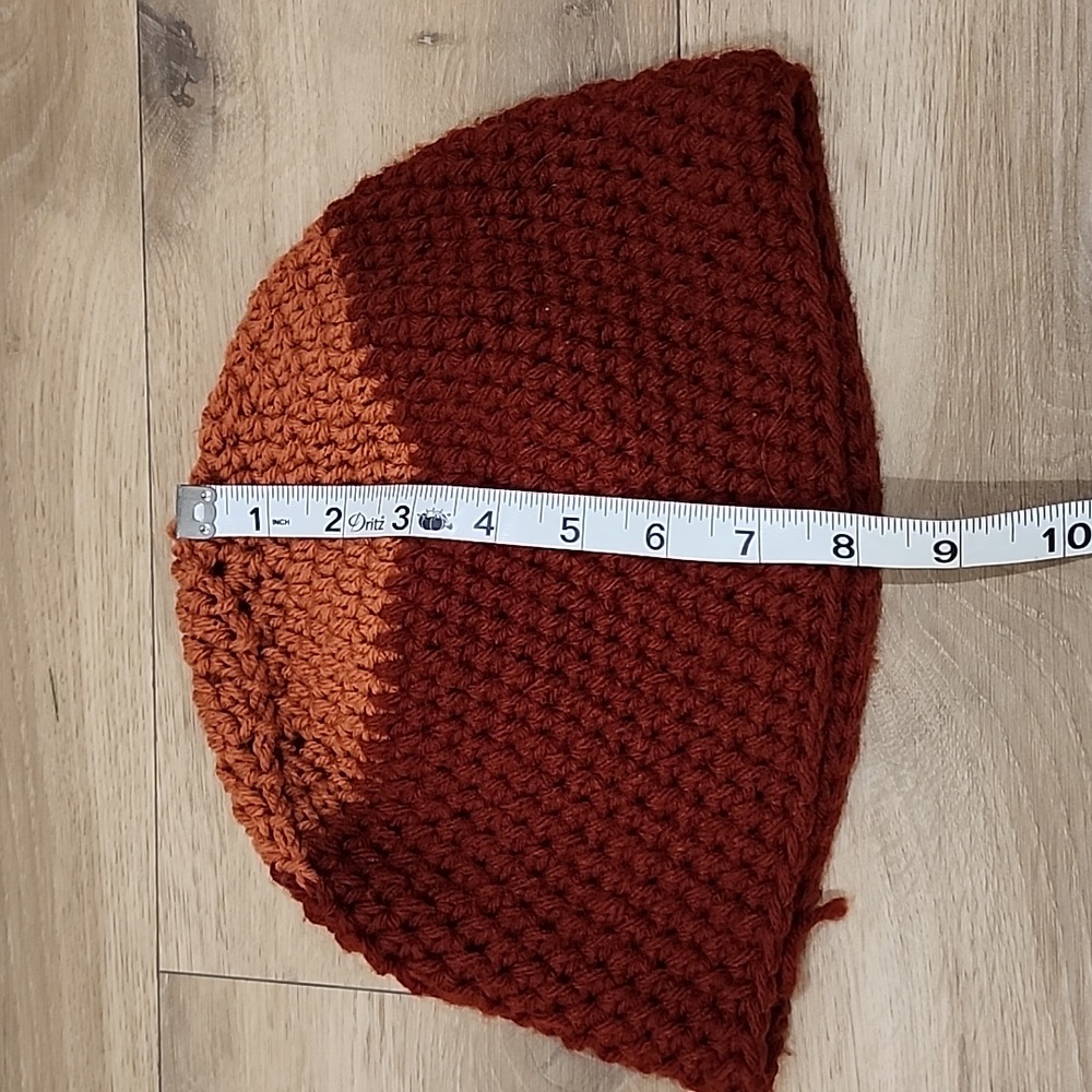 Handmade hat - Picture 3 of 3